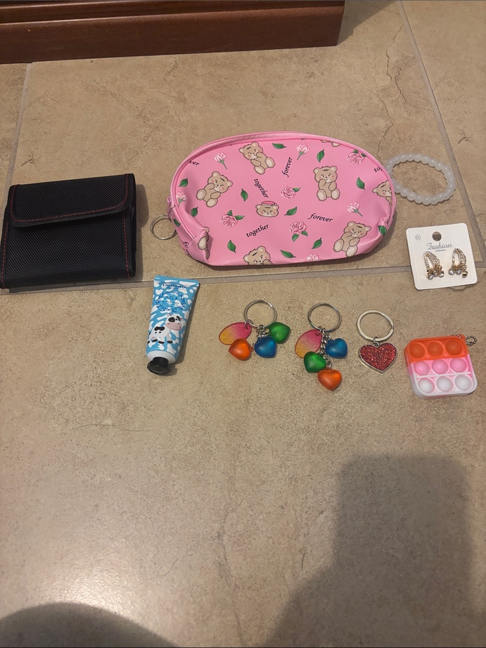 Bundle cosmetic bag 4 key chains wallet   Cream  bracelet earrings